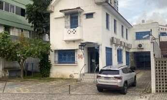 Imagem 2: Casa para aluguel tem 378 metros quadrados com 12 quartos em Graças - Recife - PE