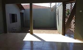 Imagem 2: CASA COM 3 QUARTOS NO MONTE ALEGRE COM AMPLO TERRENO