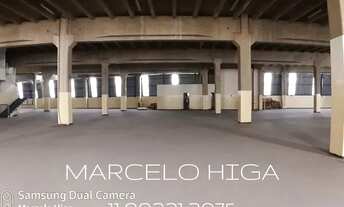 Imagem 4: Galpão com 3 Pisos e Estrutura Completa - Oportunidade Única para o seu Negócio!