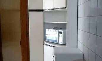 Imagem 2: Apartamento para venda tem 68 metros quadrados com 2 quartos em Carvoeira - Florianópolis