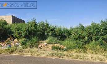 Imagem 2: Ótimo lote no Granja Cecilia - Plano - Área de Grande Valorização