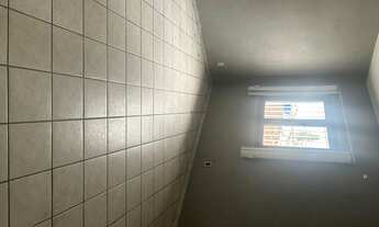 Imagem 3: Casa para aluguel tem 120 metros quadrados com 2 quartos em Santa Mônica área total de 250