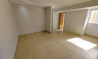 Imagem 4: Apartamento com 3 dormitórios para alugar, 71 m² por R$ 2.300/mês - Jardim Goiás - Goiânia