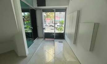 Imagem 2: Casa Comercial na Região Hospitalar com 350 m2 de área, instalações prontas para Clínica