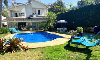 Imagem: Casa na Granja Viana, 500m², 5 suítes