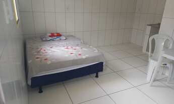 Imagem: Aluga se kitinet. No tabuleiro narua do