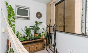 Imagem 5: Apartamento para venda tem 80 metros quadrados com 3 quartos em Passo da Areia - Porto Ale