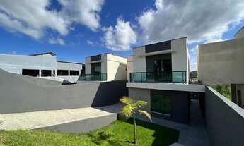 Imagem: Lindo Sobrado no centro de Quatro Barras