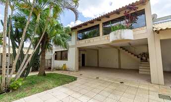 Imagem 2: Ampla casa com 4 dormitórios no bairro Igara