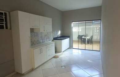 Imagem 4: Fantástica Casa de ótima localização com 4 dormitórios sendo 1 suíte