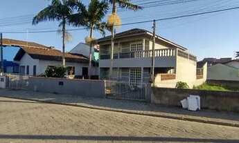 Imagem 3: Sobrado para venda tem 150 metros quadrados com 4 quartos em Ubatuba - São Francisco do Su