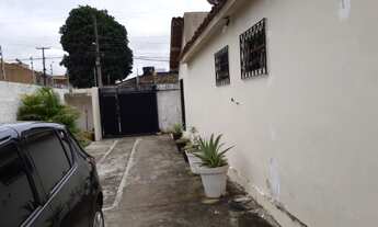 Imagem 4: Casa de esquina com excelente no lacalização no Bairro do cruzeiro