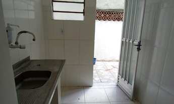 Imagem 2: Apartamento para aluguel em Rocha Miranda com 2 quartos, sala, cozinha, banheiro e área