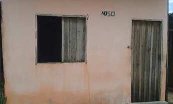 Imagem: Casa com sala, 2 quartos e coisinha com