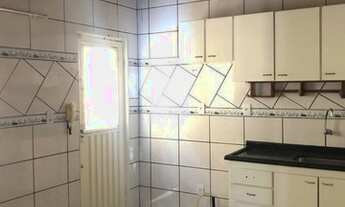 Imagem 5: Casa para aluguel e venda possui 180m2, com 3 dormitórios sendo 1 suíte