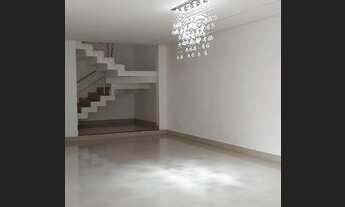 Imagem 5: Casa vincetore para venda possui 537 metros quadrados com 5 quartos em Flores - Manaus