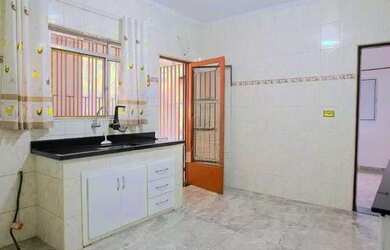 Imagem 4: Casa com 2 dormitórios para alugar, 170 m² por R$ 2.424,33/mês - Vila Camilópolis - Santo