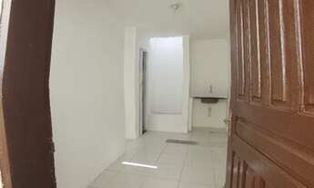 Imagem 3: Kitinet com água e luz incluso