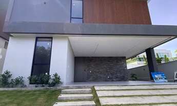 Imagem 2: Residência de Alto Padrão no Condomínio Alphaville Mirante - 383m², 4 Suítes