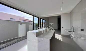 Imagem 7: Casa Térrea no Terras Alphaville - 3 Suítes + Escritório - Piscina Aquecida - Acabamento P