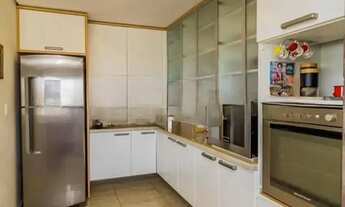 Imagem 12: Apartamento à venda em Menino Deus com 206 m², 4 quartos, 3 suítes, 3 vagas