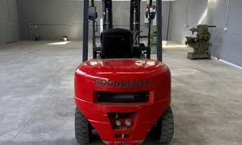 Imagem: Empilhadeira capacidade de carga 4 tonelas