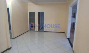 Imagem 5: Casa à Venda com 5/4 sendo uma suíte distribuídos em 170m2, localizado na Avenida Itabuna