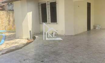 Imagem 3: Vendo ampla casa em Nova Parnamirim, 3 suítes, Piscina