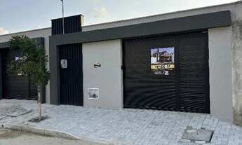 Imagem: Casa plana solta com três quartos sendo