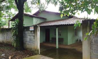 Imagem 3: Você procura um sitio bem cuidado com piscina, pomar maravilhoso, terra boa para plantio?