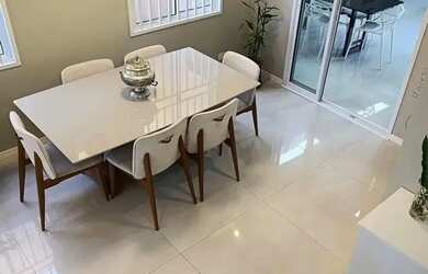 Imagem 7: Sobrado alto padrão na praia