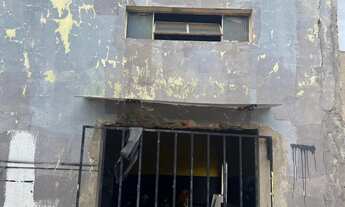 Imagem: Vende-se ou troca casa com barracão na