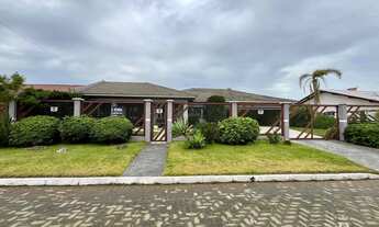 Imagem: Excelente casa com 4 dormitórios no centro