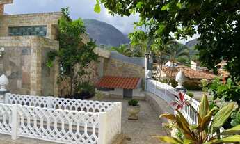 Imagem 3: EXCELENTE CASA 5QTOS-3SUÍTES-360M2-2VGS- JARDIM URUÇANGA - FREGUESIA/ANIL- JPA RJ