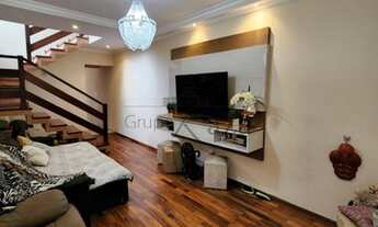 Imagem 2: Casa - Bosque dos Eucaliptos - 3 Dormitórios - 120m²