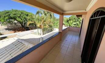 Imagem 3: Casa para venda com 200 metros quadrados com 5 quartos