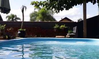 Imagem 7: Alugo quartos mensal para moças e rapazes .. tenho um quarto com piscina ... Em Blumenau