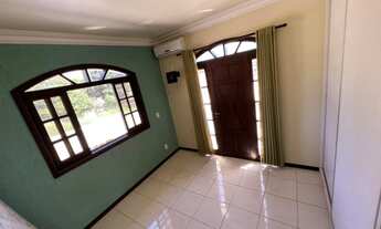 Imagem 5: Casa para venda com 200 metros quadrados com 5 quartos