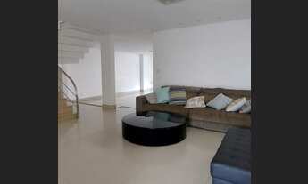 Imagem 4: Casa vincetore para venda possui 537 metros quadrados com 5 quartos em Flores - Manaus