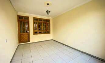 Imagem: Casa Aconchegante com Garagem e Area Externa