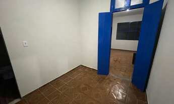 Imagem 4: ALUGO CASA BEM LOCALIZADA