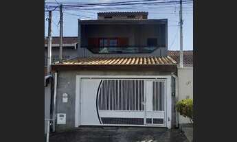 Imagem 2: Fantástica Casa de ótima localização com 4 dormitórios sendo 1 suíte
