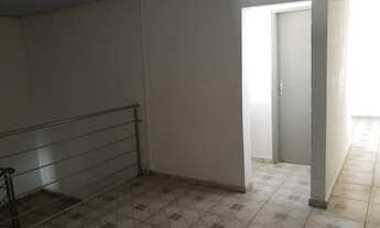 Imagem 2: Galpão/Depósito/Armazém para aluguel possui 141 metros quadrados