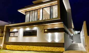 Imagem 2: Casa de condomínio para venda tem 700 metros quadrados com 4 quartos