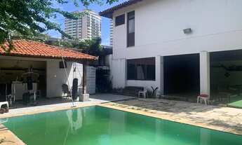 Imagem 3: Casa Duplex, para aluguel, possui 296 m² com 5 Suítes - Dunas