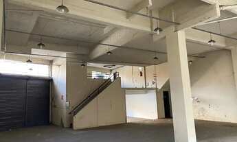 Imagem 2: Loja com Apartamento a venda na Tereza Cristina