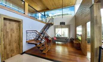 Imagem 2: Apto/Loft, 03 quartos, Deck, Pé direito 6 metros no centro de Colatina