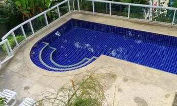 Imagem 7: Casa de condomínio para aluguel possui 480 metros quadrados com 4 quartos