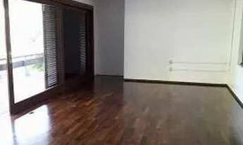 Imagem 3: Casa comercial em frente ao União