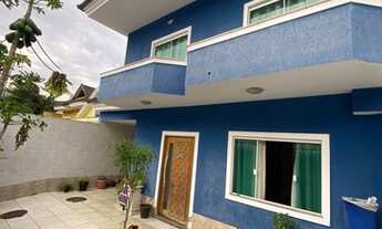 Imagem: Excelente casa duplex dentro de condomínio